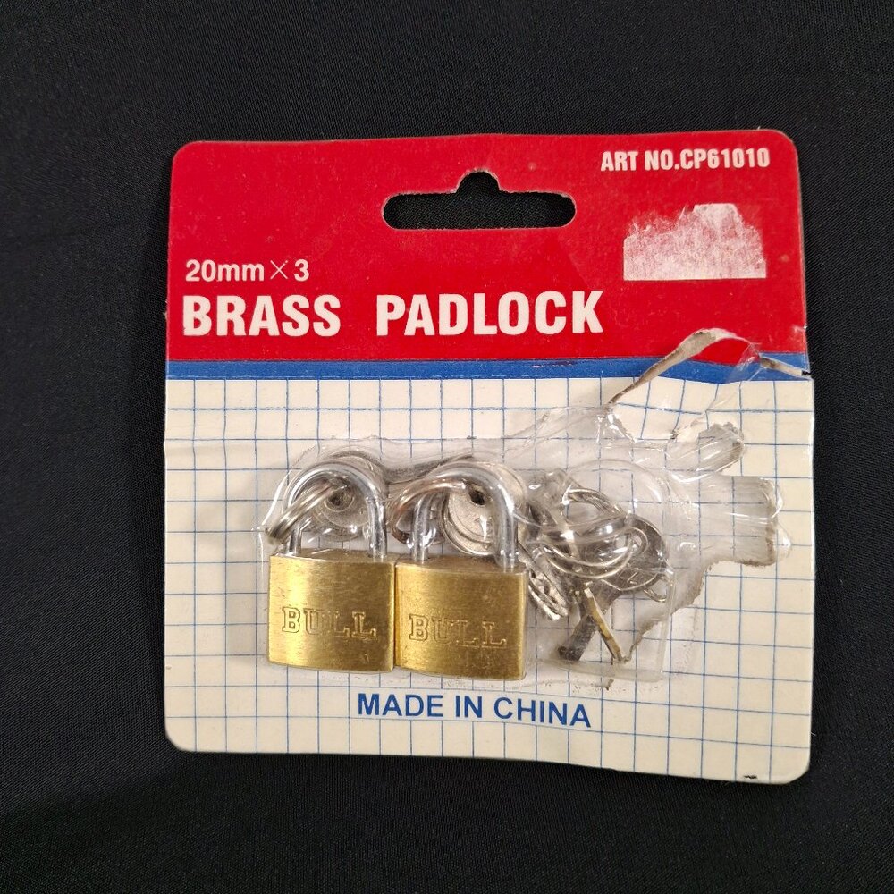 Set of 2 Bull Brass 20mm x 20mm Padlocks With Keys